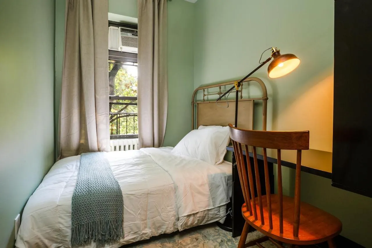 Hostel Lamartine Chelsea New York